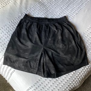 Lululemon Pace Breaker Linerless Short 7" - Size: M
